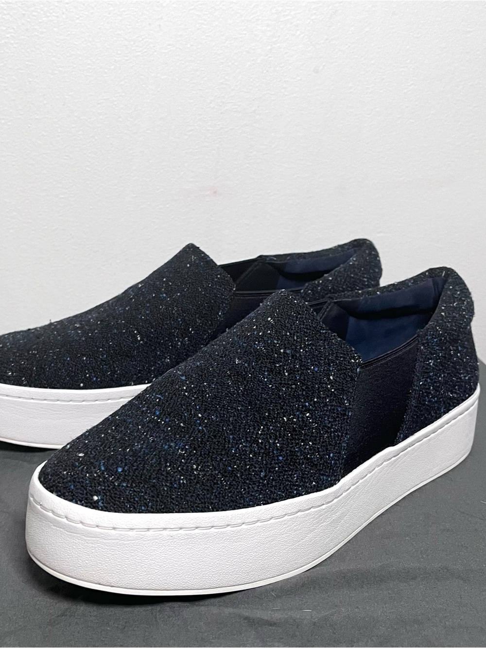 Vince Warren Round Toe Slip-On Blue Tweed Platform Sneakers Size 10